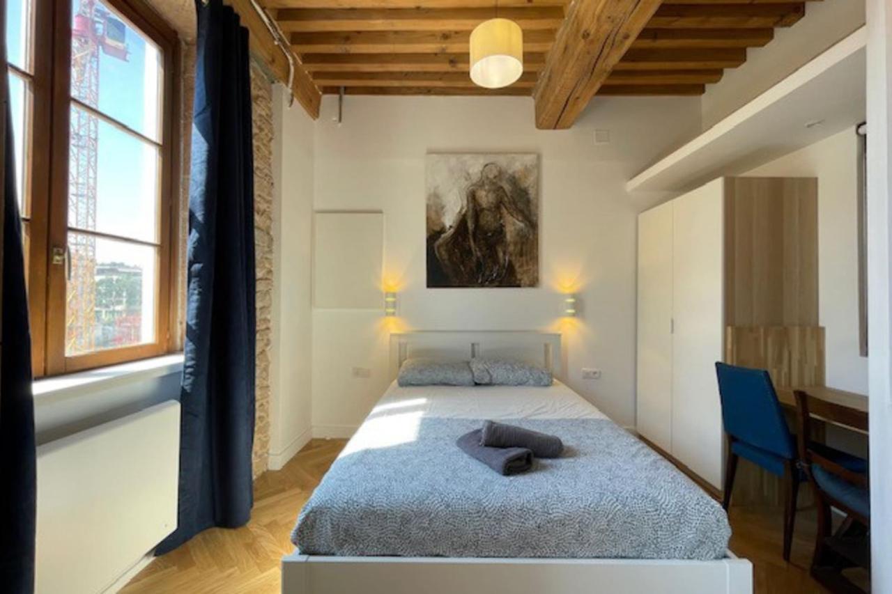 Le Petit St Pierre Charmant 2 Pers Valmy Лион Экстерьер фото